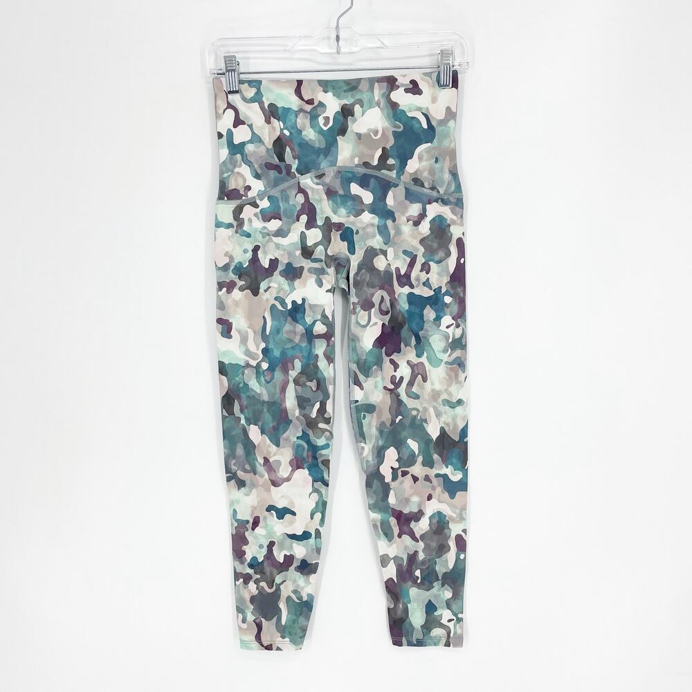Spanx Camouflage Cropped Legging Size Medium
